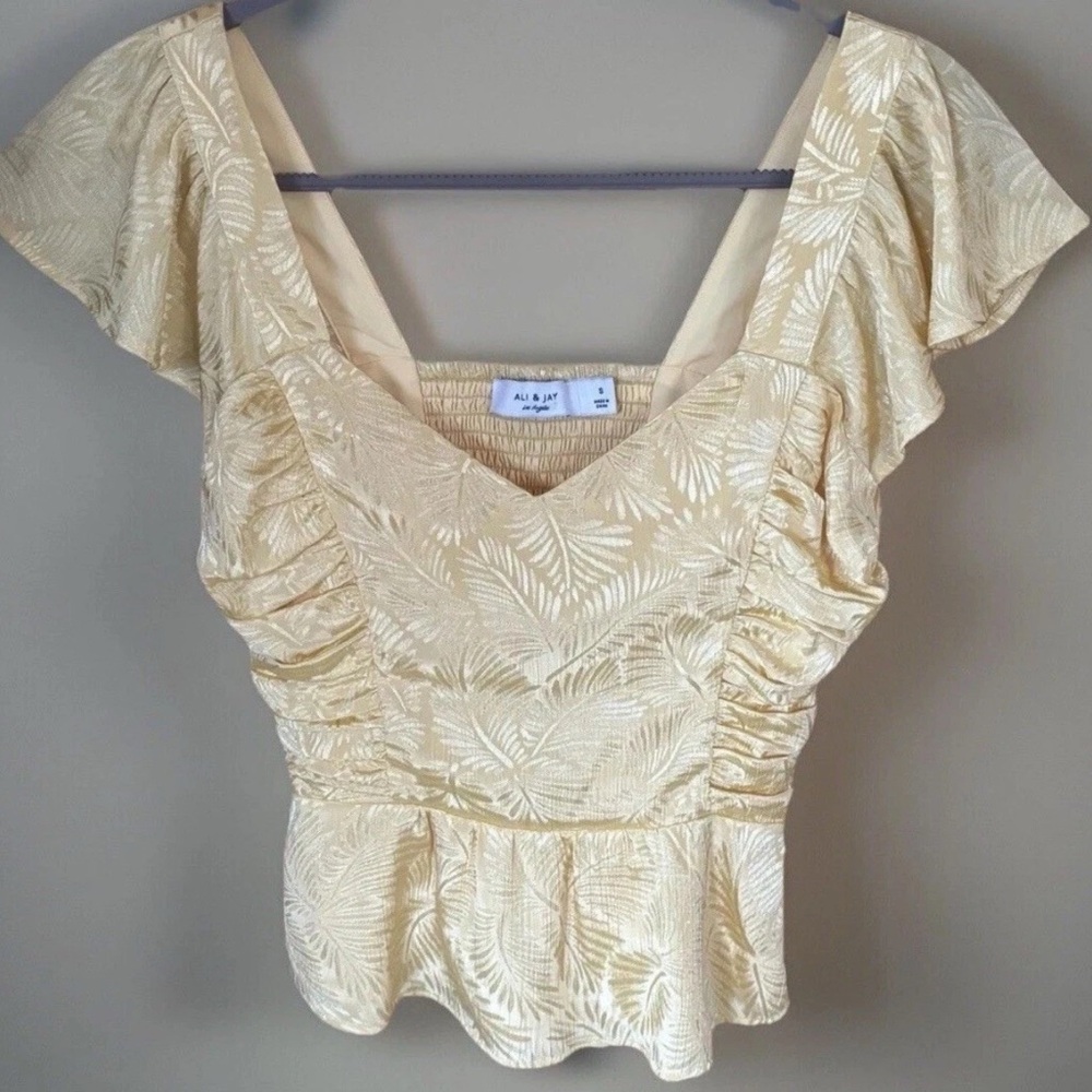 Ali & Jay Ruffled Top Women’s Size S Peplum Cropped Fun Flirty Playful